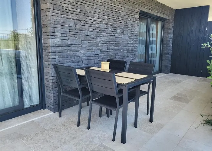 Coco Deluxe * Malinska