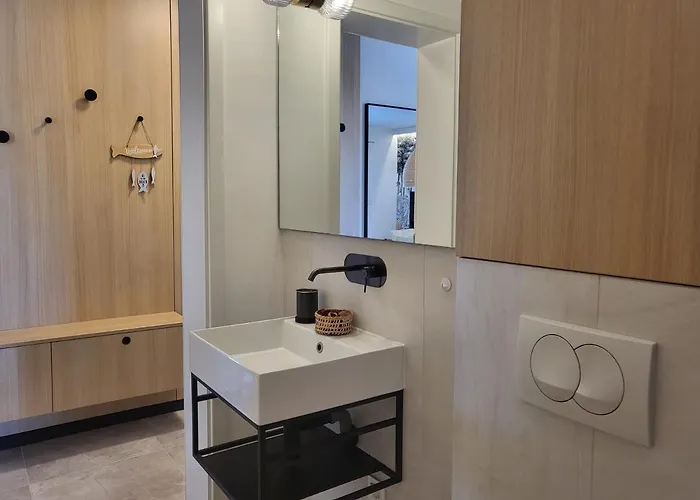 Coco Deluxe Malinska