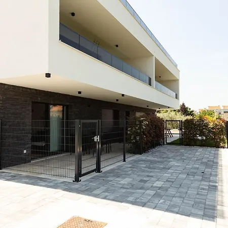 Coco De Luxe Apartment Malinska
