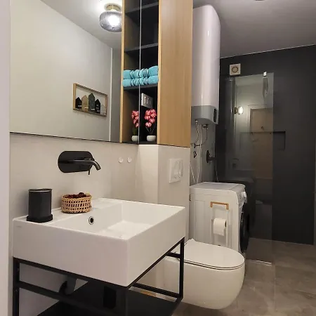 Coco De Luxe Apartment *